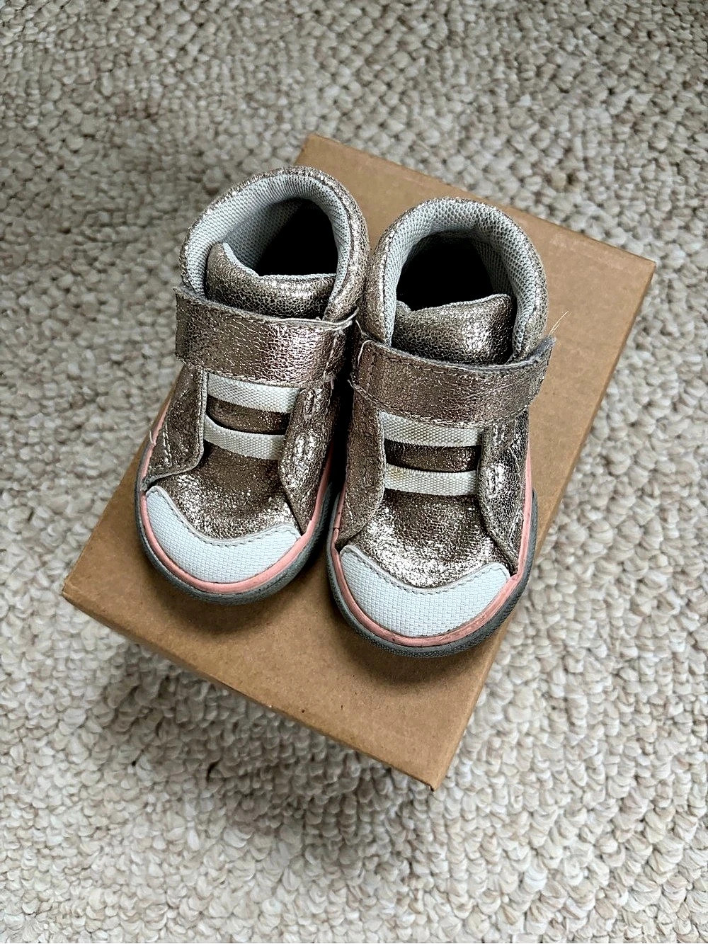 See Kai Run Basics Belmont II Rose Gold Sneakers Girls 4